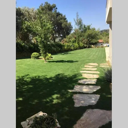 Zen De Lux Villa *